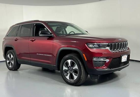 JEEP GRAND CHEROKEE 2023 1C4RJYB6XPC648880 image